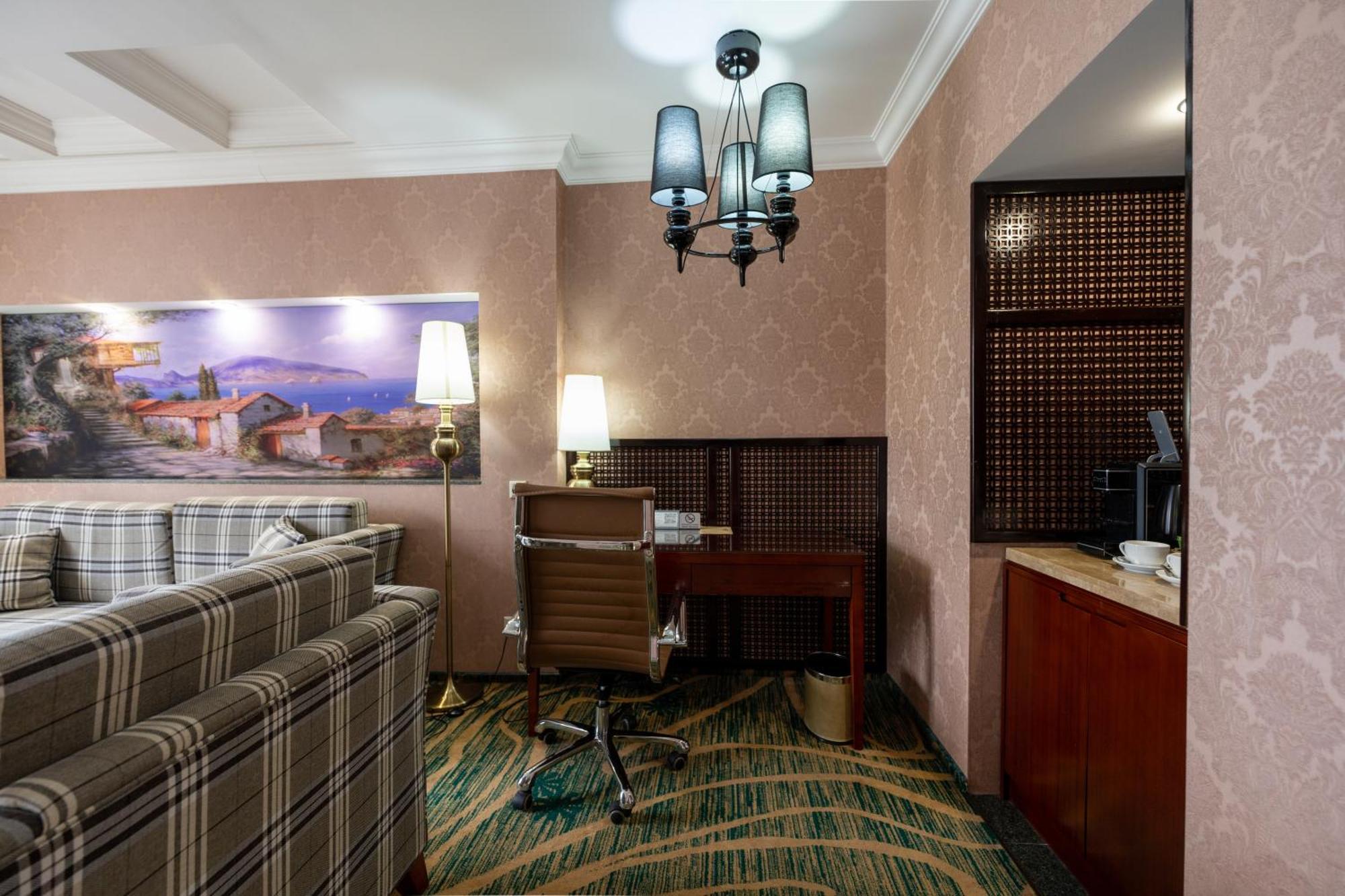 Hotel Kazzhol Almaty Exterior foto