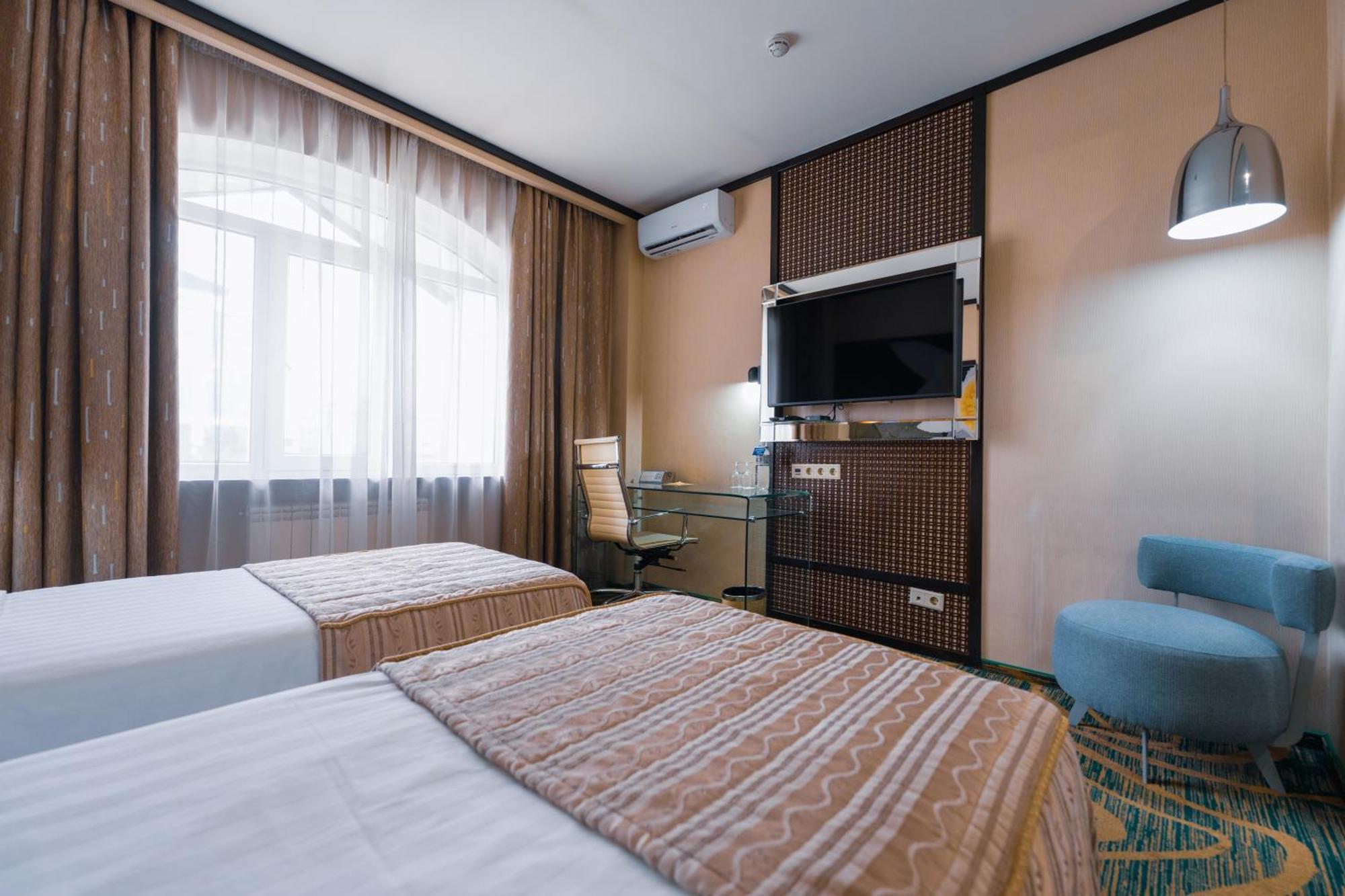 Hotel Kazzhol Almaty Exterior foto